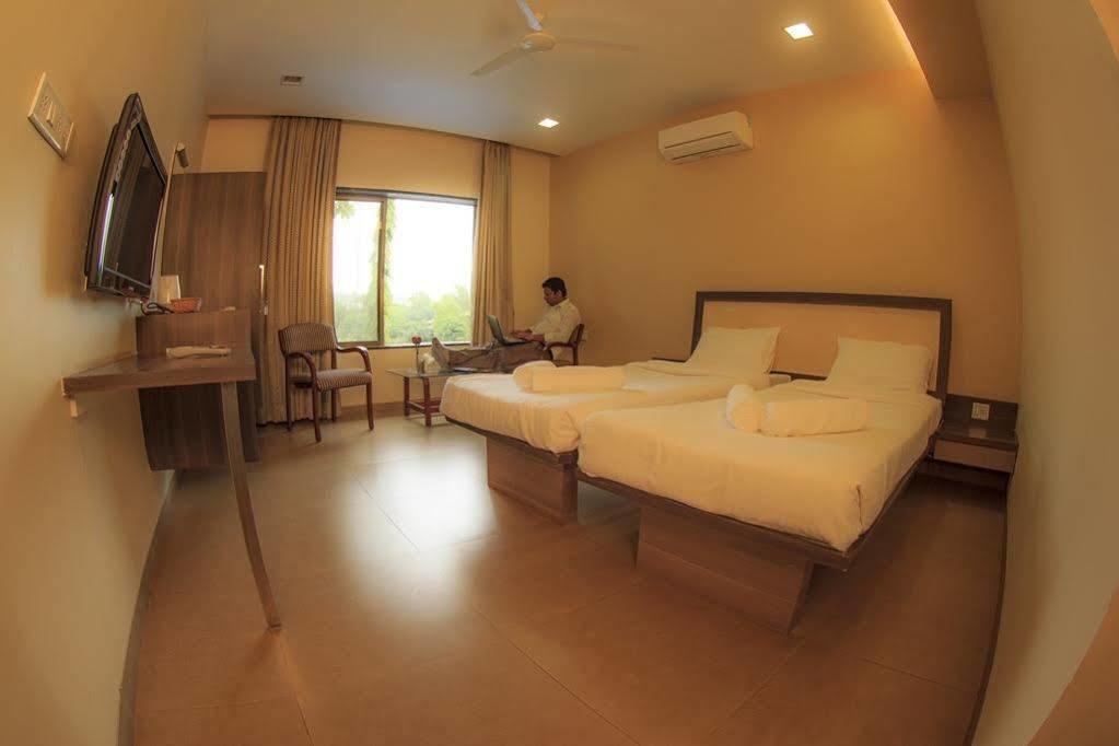 Green Valley Resort Khadoli Exterior foto
